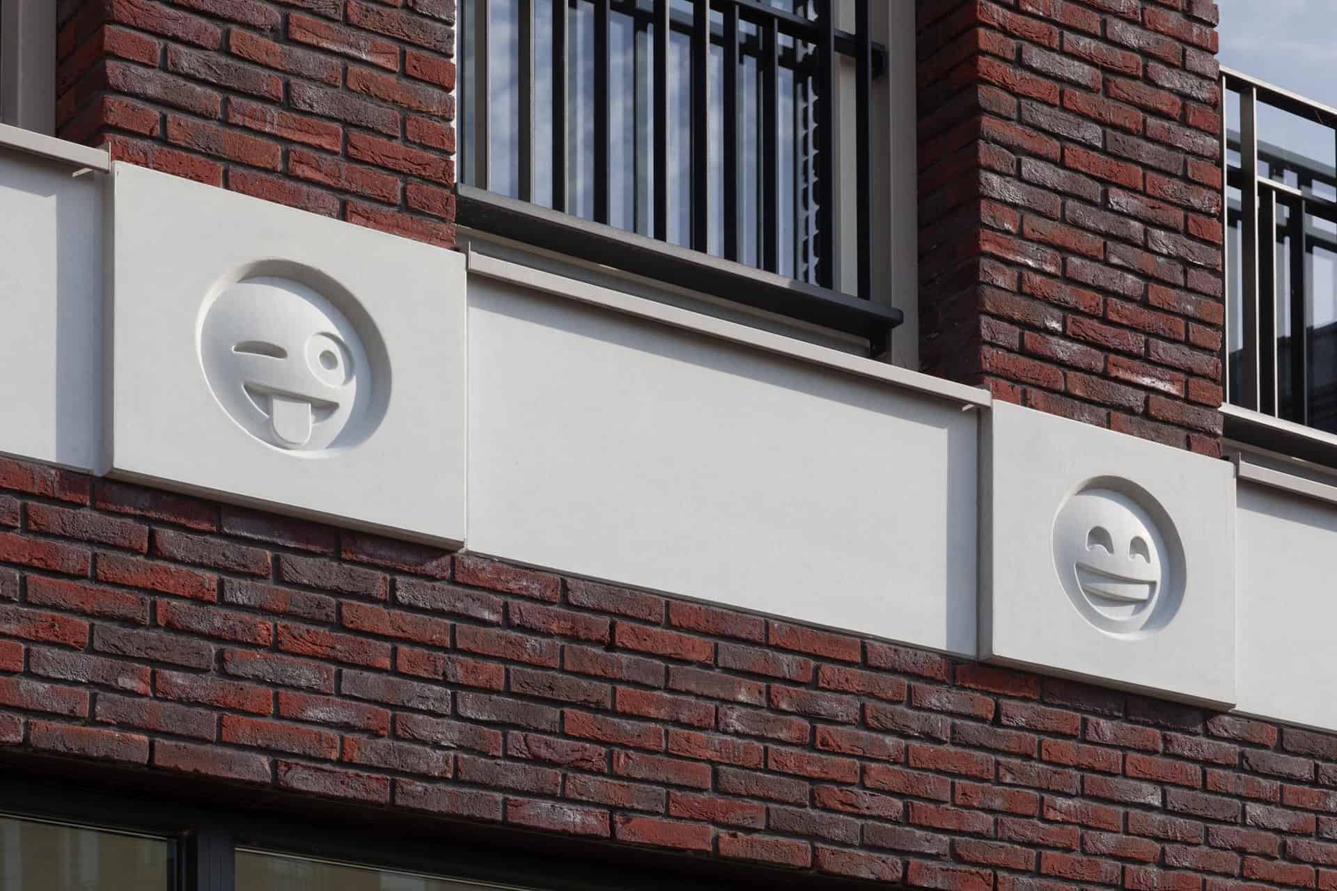 emojis architecture