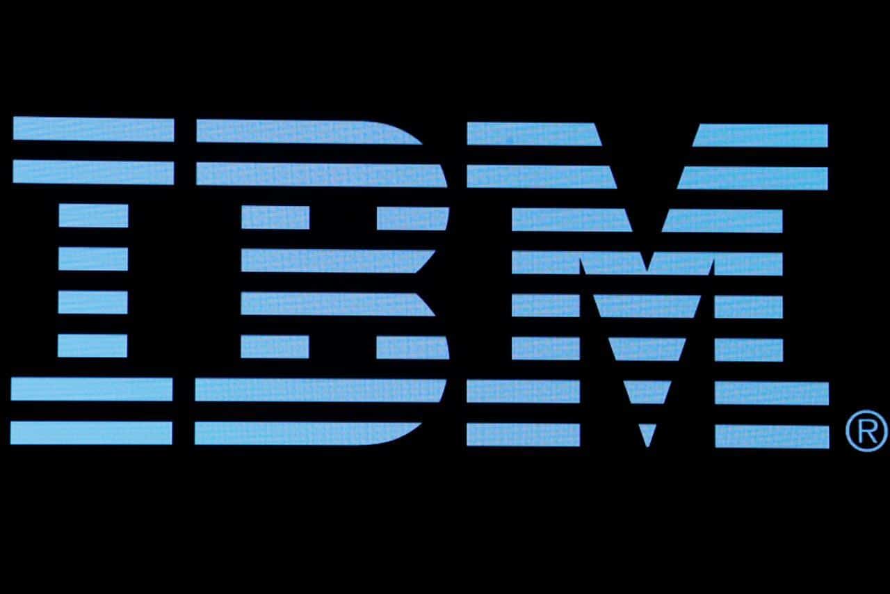 IBM LOGO bleu sur noir