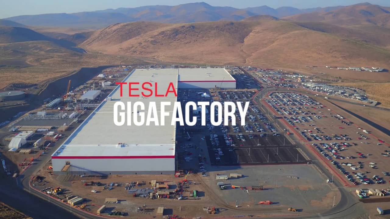 Un ex-employé du Gigafactory a déposé une plainte contre Tesla