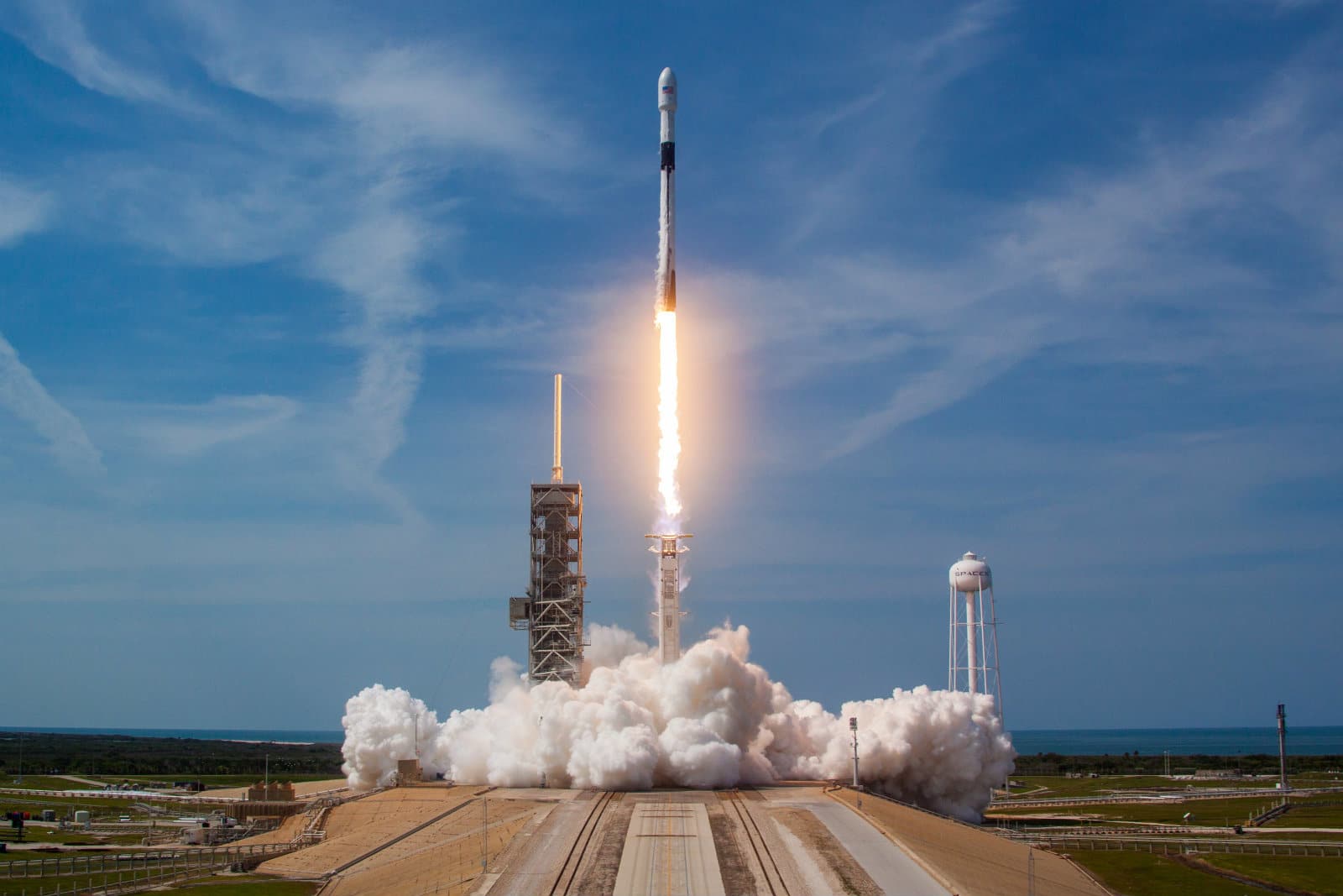 Décollage d'une fusée Falcon 9 de SpaceX