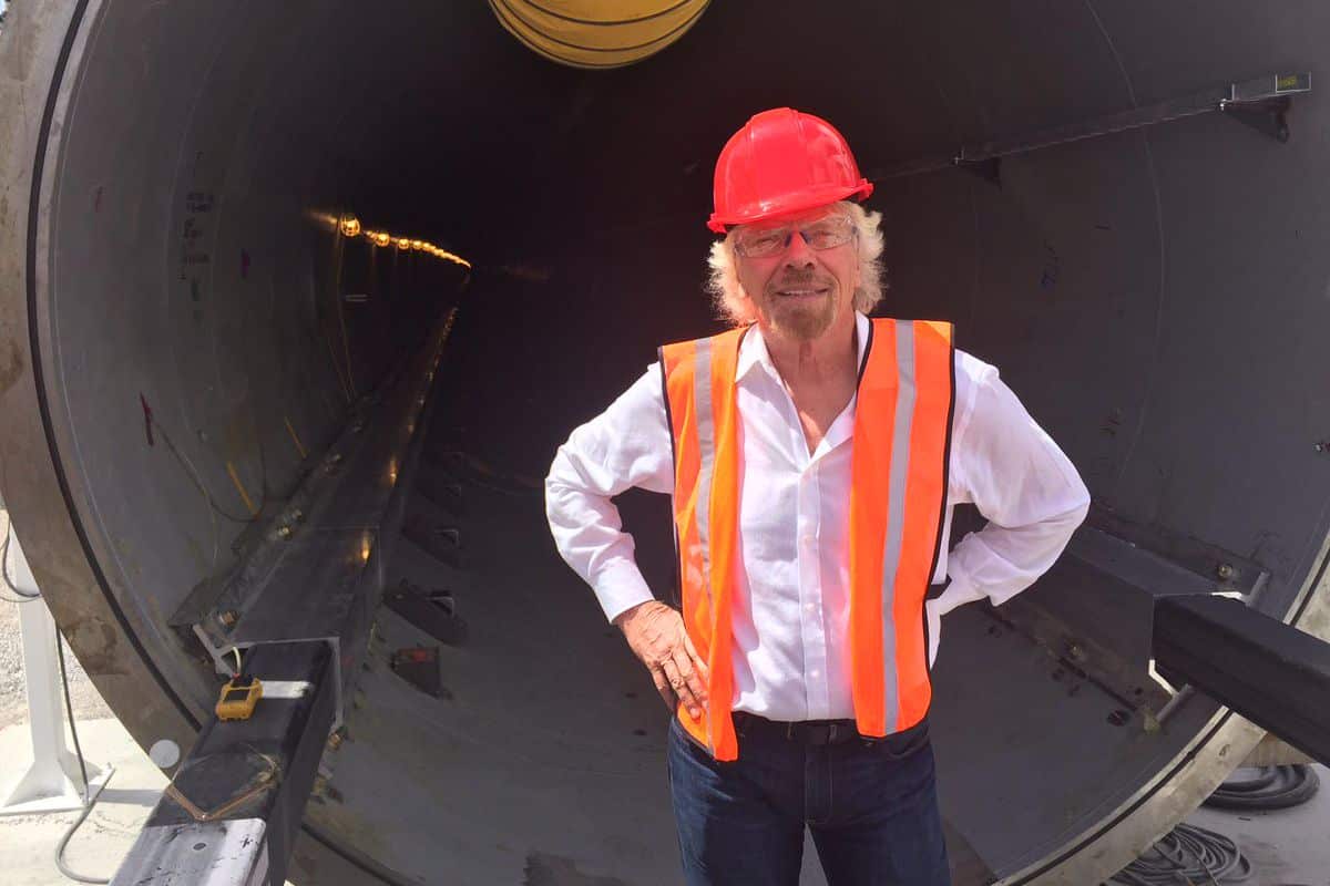 Branson quitte son poste de président chez Hyperloop One.