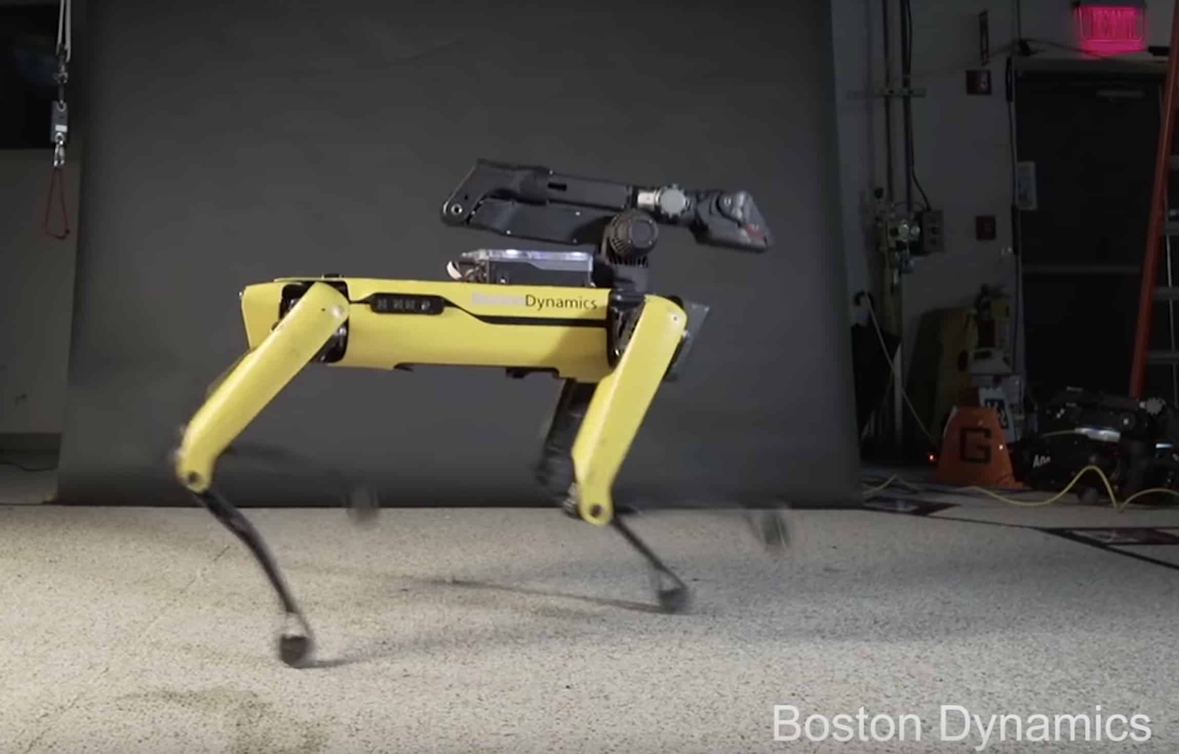 Le Robot Spot Mini de Boston Dynamics se déhanche sur Uptown Funk