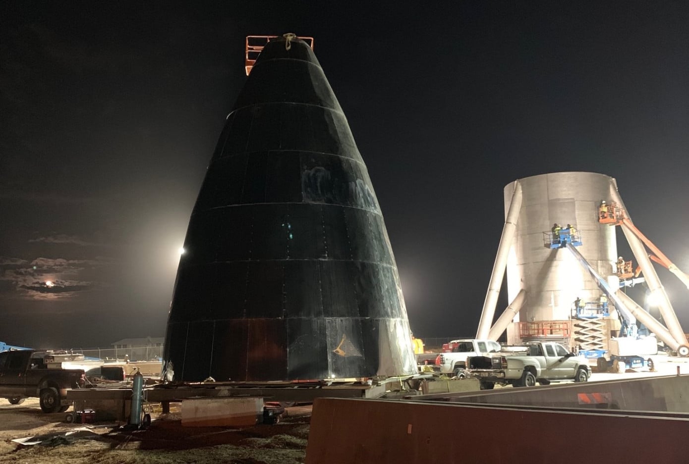 Le prototype en acier inoxydable brillant du Starship de SpaceX
