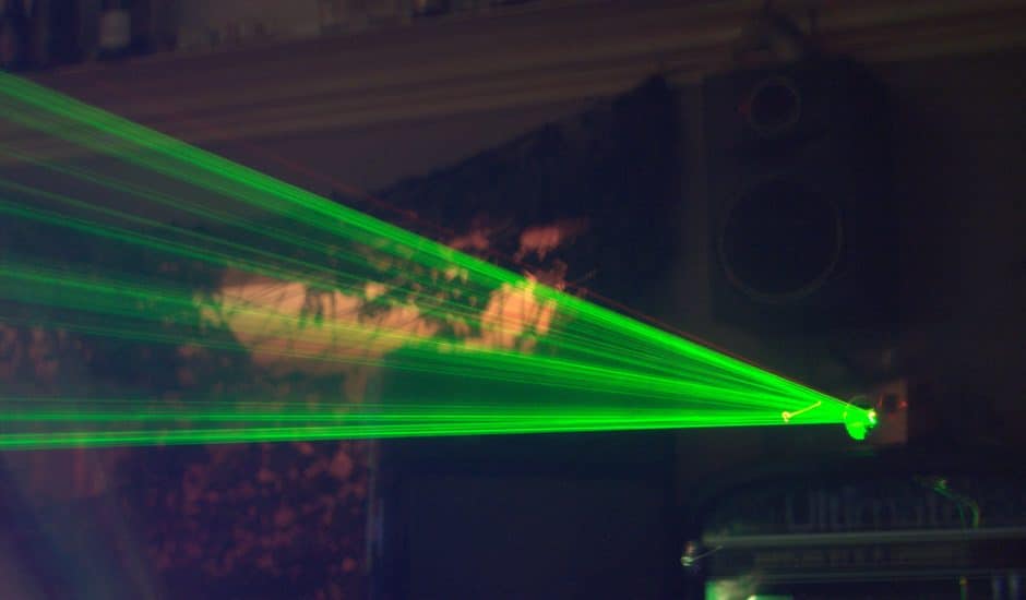 Des chercheurs du MIT ont découvert un laser audible qui peut communiquer des sons