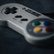 Un hacker a mis au jour les traces d'une ribambelle de titres SNES dans l'offre Switch Online de Nintendo. Leur arrivée prochaine sur le catalogue de la Switch est probable.