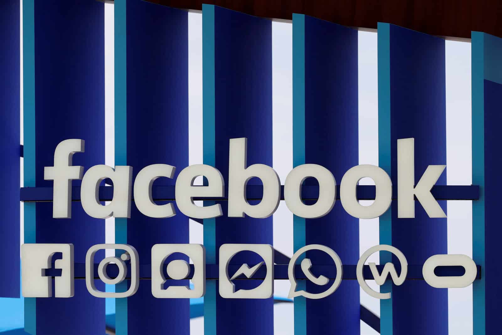 Des annonceurs peuvent cibler l'intérêt "nazisme" sur Facebook.