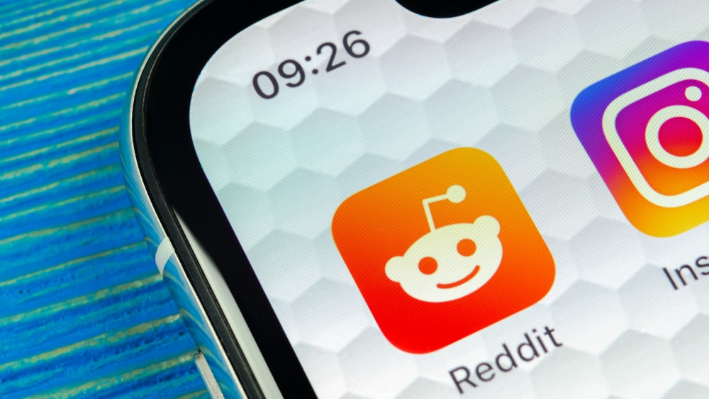 L'icone de l'application Reddit sur un smartphone Apple
