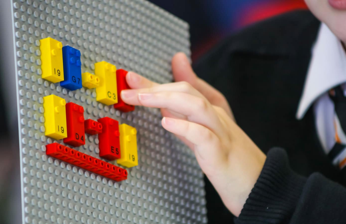 Des briques LEGO pour apprendre le braille aux enfants