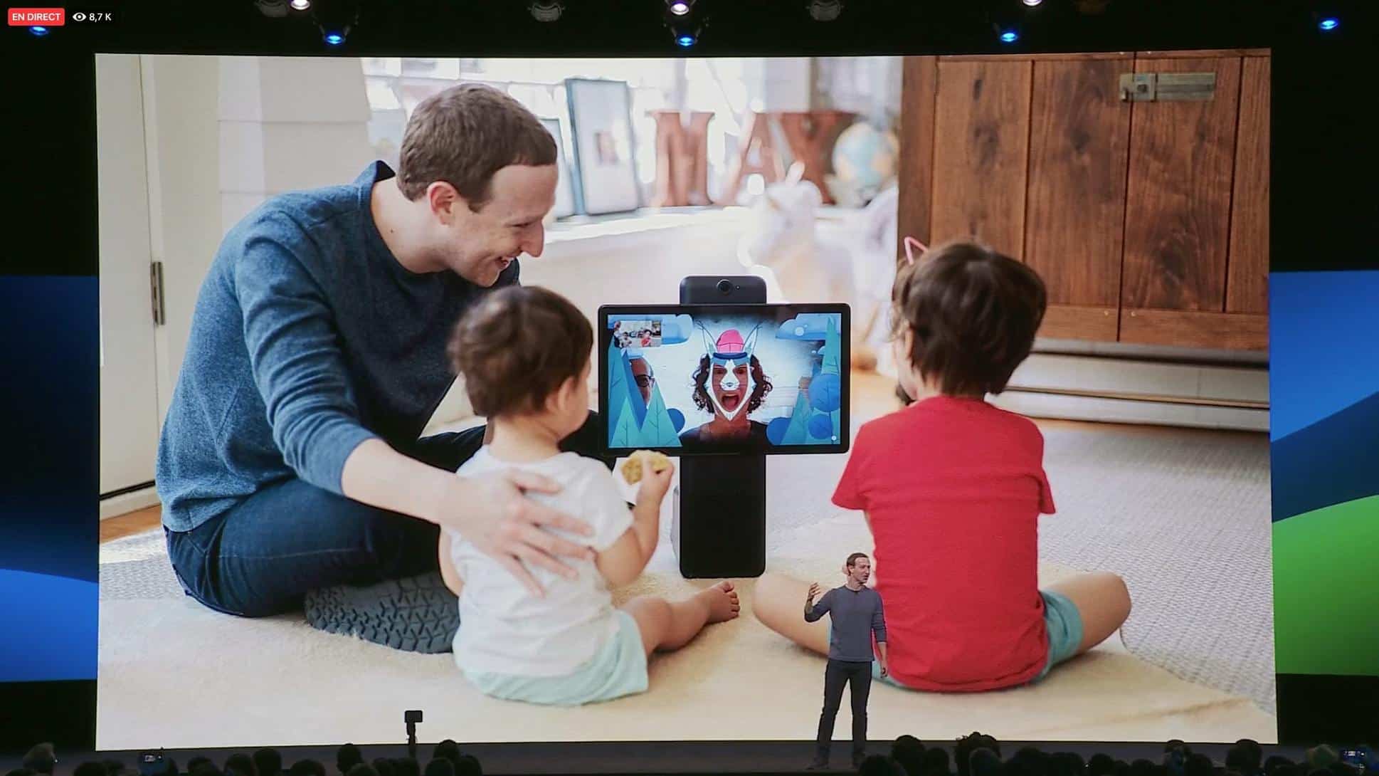 Mark Zuckerberg utilisant un Facebook Portal avec ses enfants