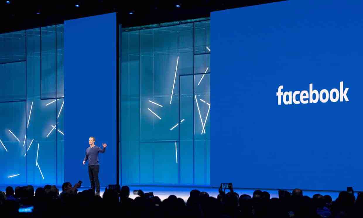 Facebook demande de l'aide au gouvernement pour lutter contre les fake news.