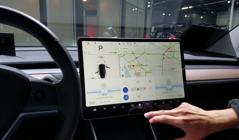 écran dans une Tesla