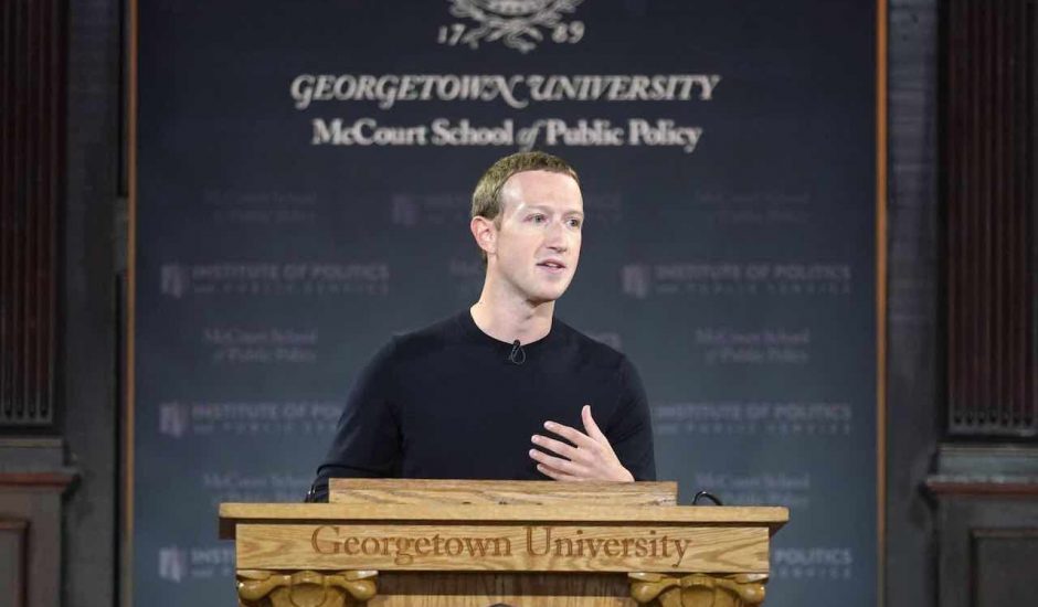 Mark Zuckerberg défend sa liberté d'expression.