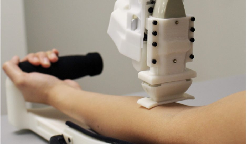 Un robot capable d'effectuer des prises de sang.