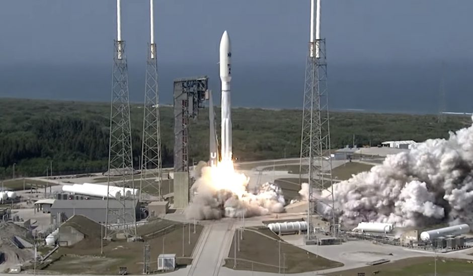 Le lancement du satellite a eu lieu avec une heure de retard.