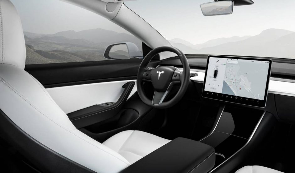 L'intérieur du Tesla Model 3.