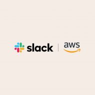 logo de Slack et de AWS