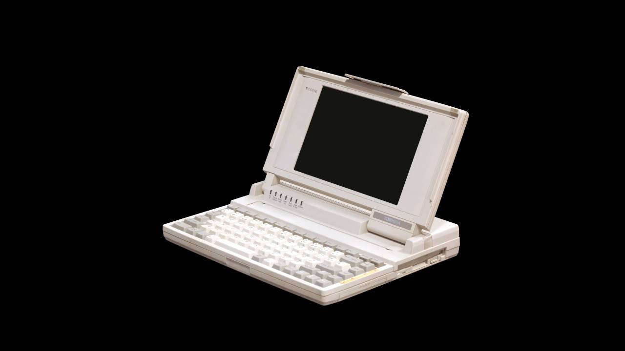 Le T1000, ordinateur portable sorti en 1987.