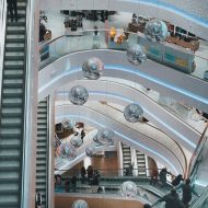 L'intérieur du centre commercial de TSUM en Ukraine Mall