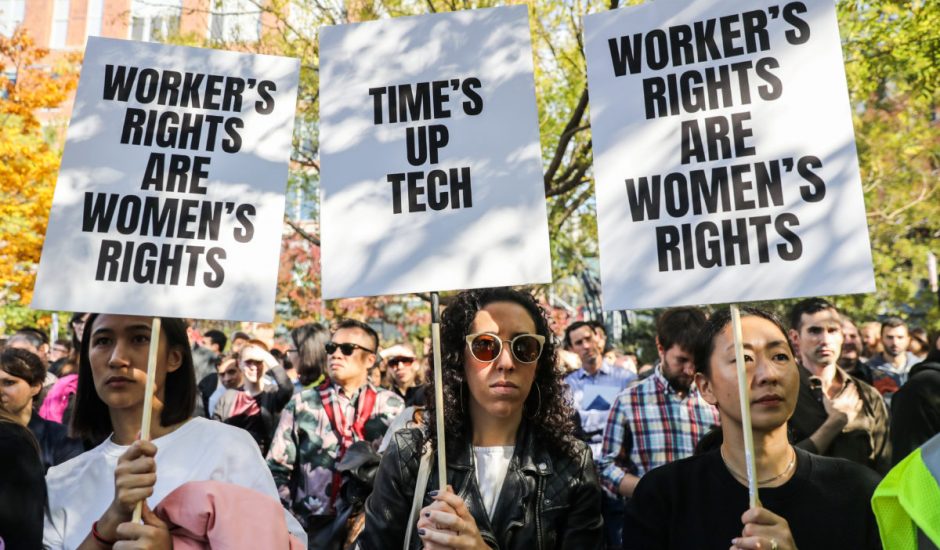 Des employés de Google dénonçant les mauvais traitements infligés aux femmes dans le secteur des technologies