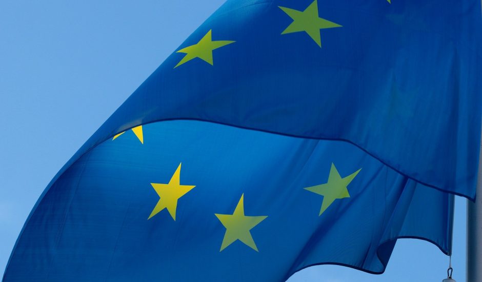 Le drapeau européen.