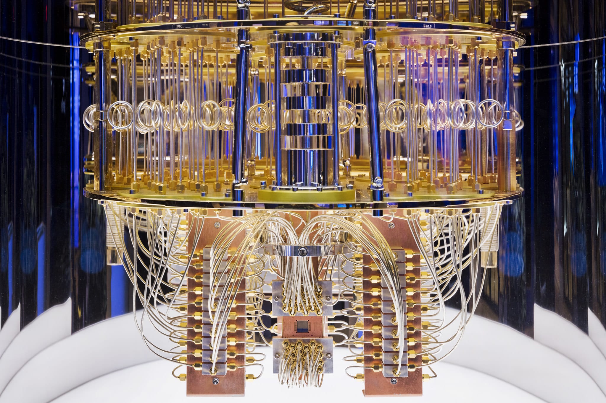 L'intérieur de l'ordinateur quantique d'IBM.