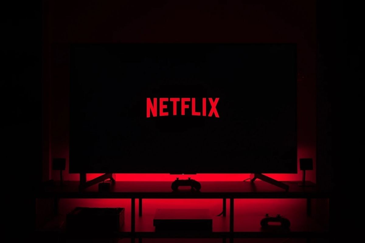 Photo d'une télévision avec le logo Netflix
