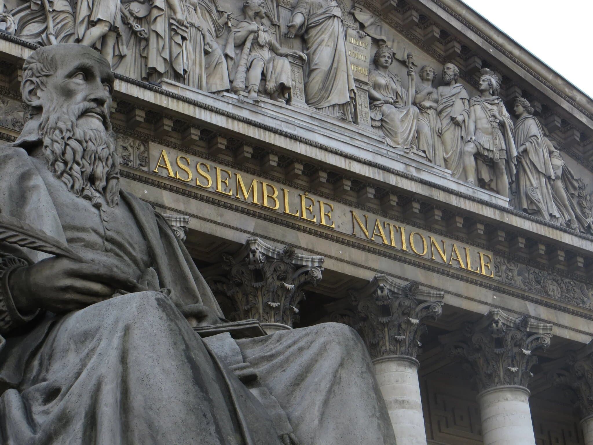 Fronton de l'Assemblée nationale