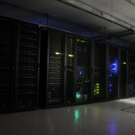 Des serveurs dans un centre de données