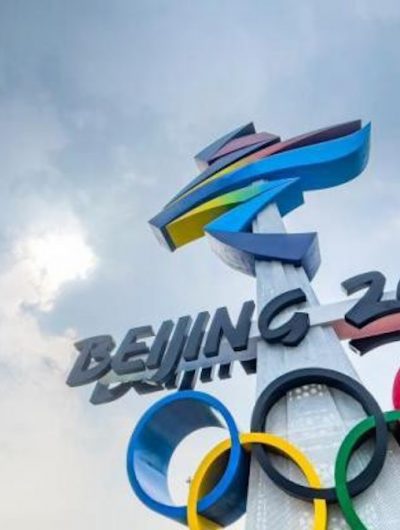 Logo Beijing 2022 avec les anneaux olympiques