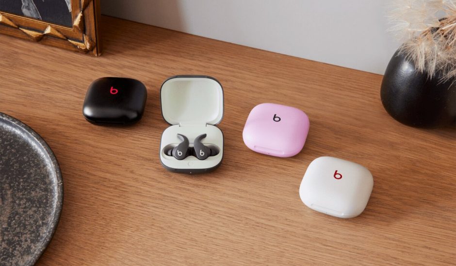 Les écouteurs BeatsFitPro en 4 coloris.