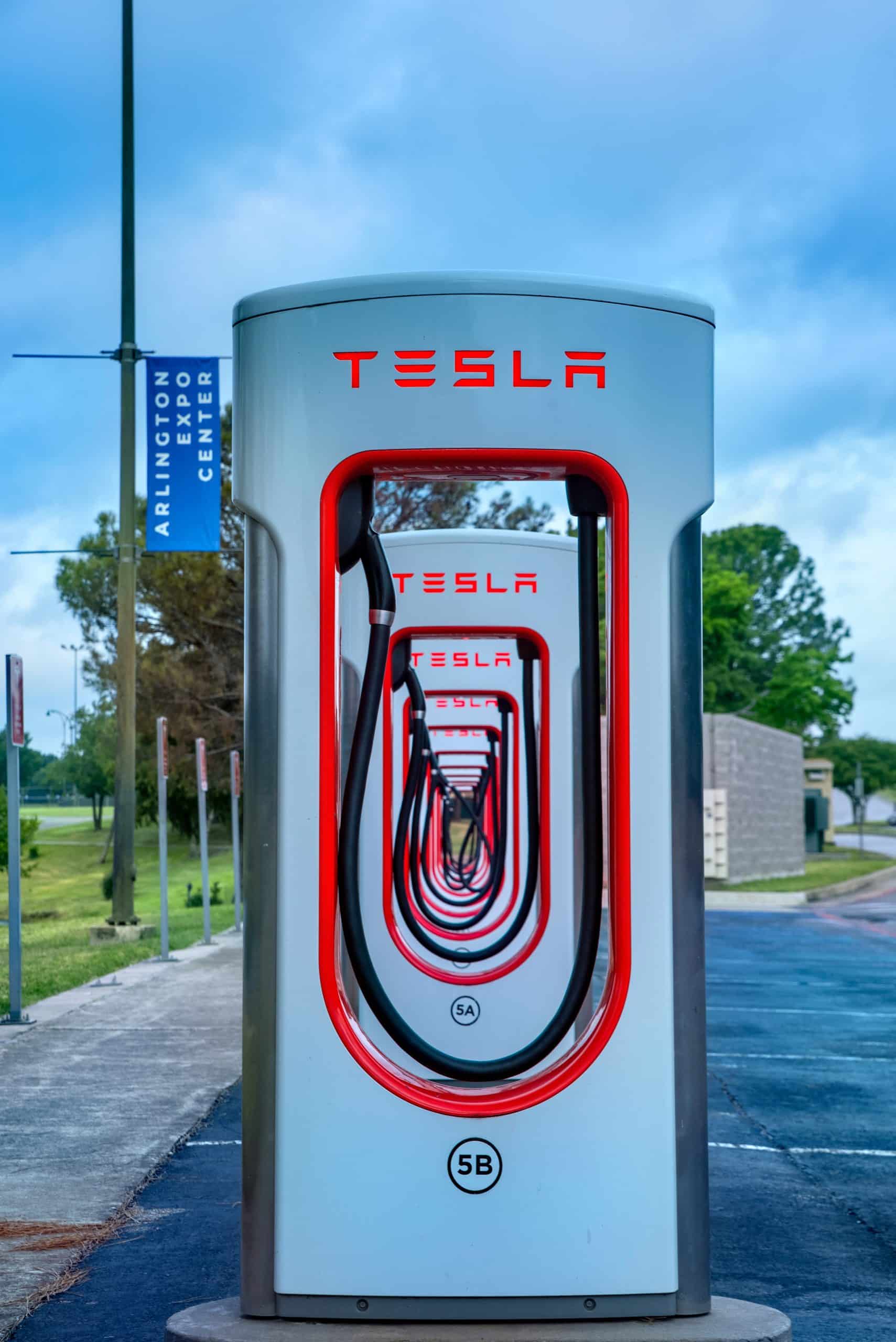 Un station de charge Tesla.
