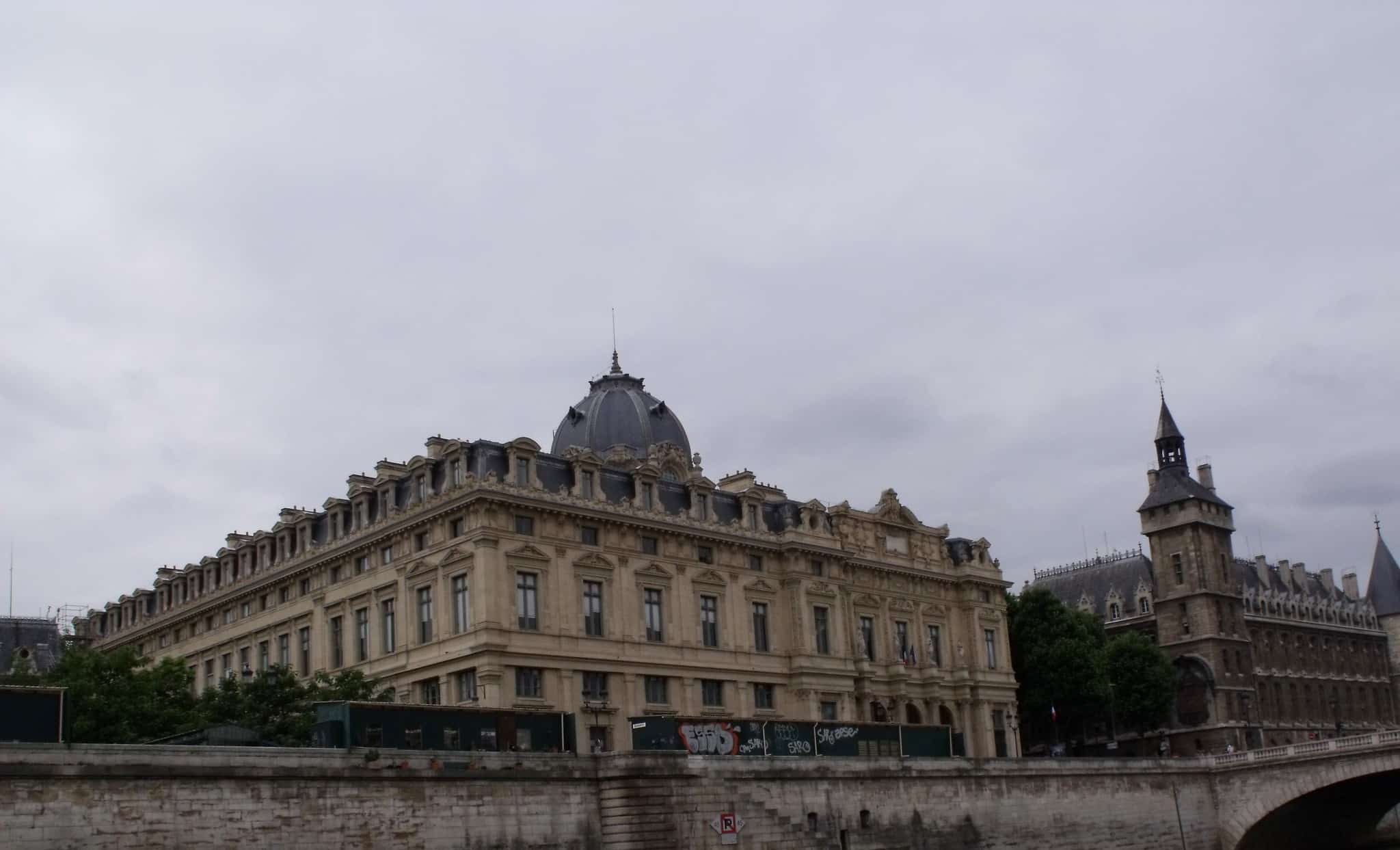 le tribunal de commerce de Paris