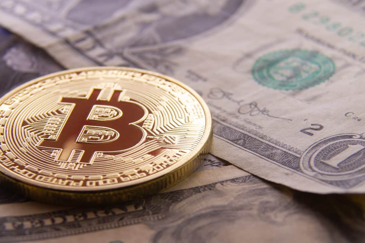 Un bitcoin sur des dollars