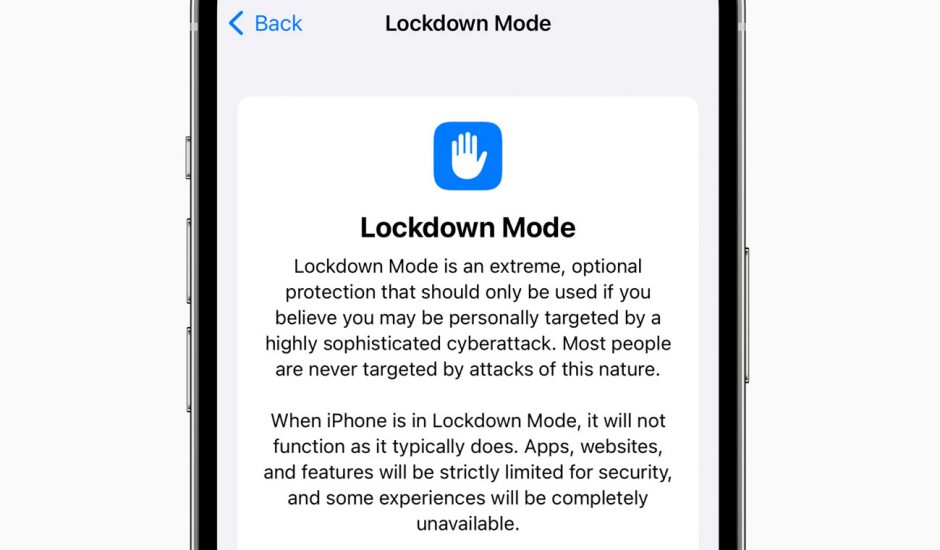 un écran d'iPhone présentant l'option d'activation du mode isolement