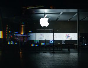 Apple Store, de nuit