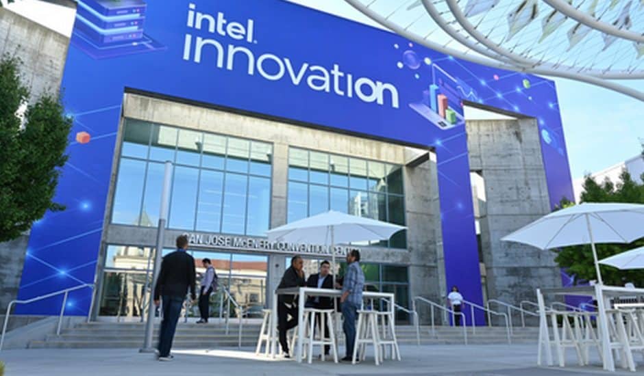 Entrée de l'édition 2022 de la conférence Intel Innovation.
