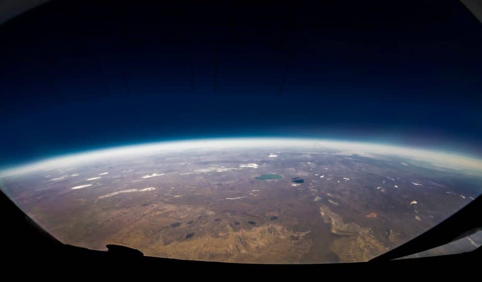La courbure de la Terre vue de l'espace.