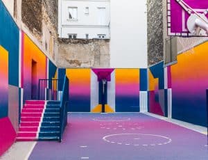 Un terrain de basket à Paris.