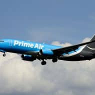 Avion Amazon Prime Air en train de voler