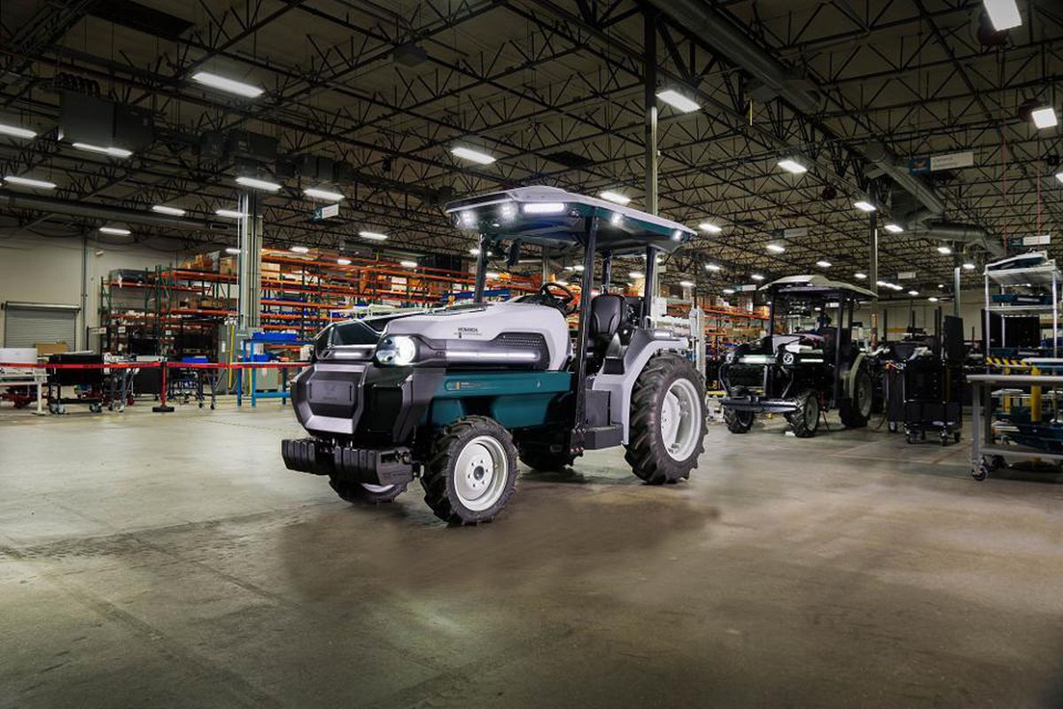 Monarch Tractor présente ses tracteurs autonomes