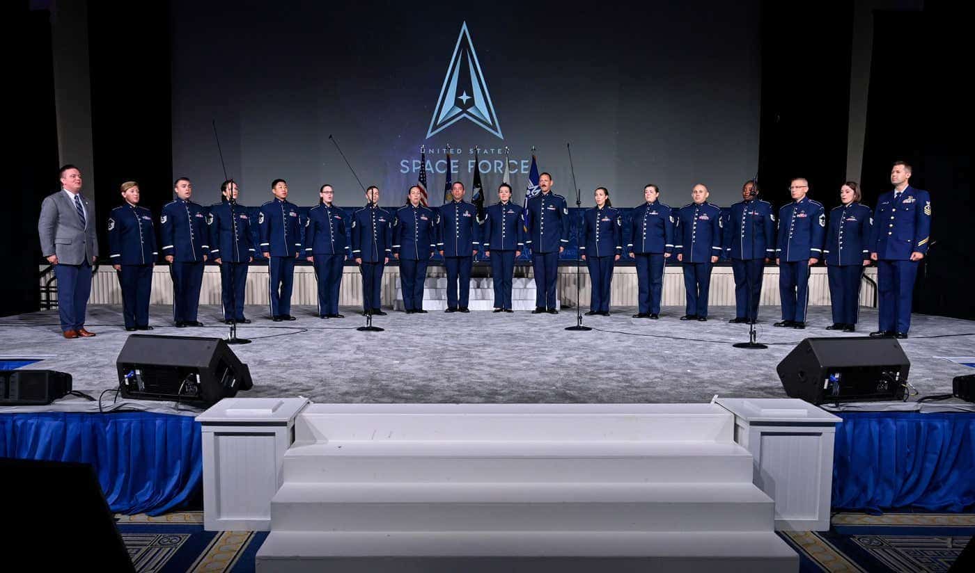 Choeur de l'US Space Force pendant la conférence Air, Espace et Cyber, en 2022.