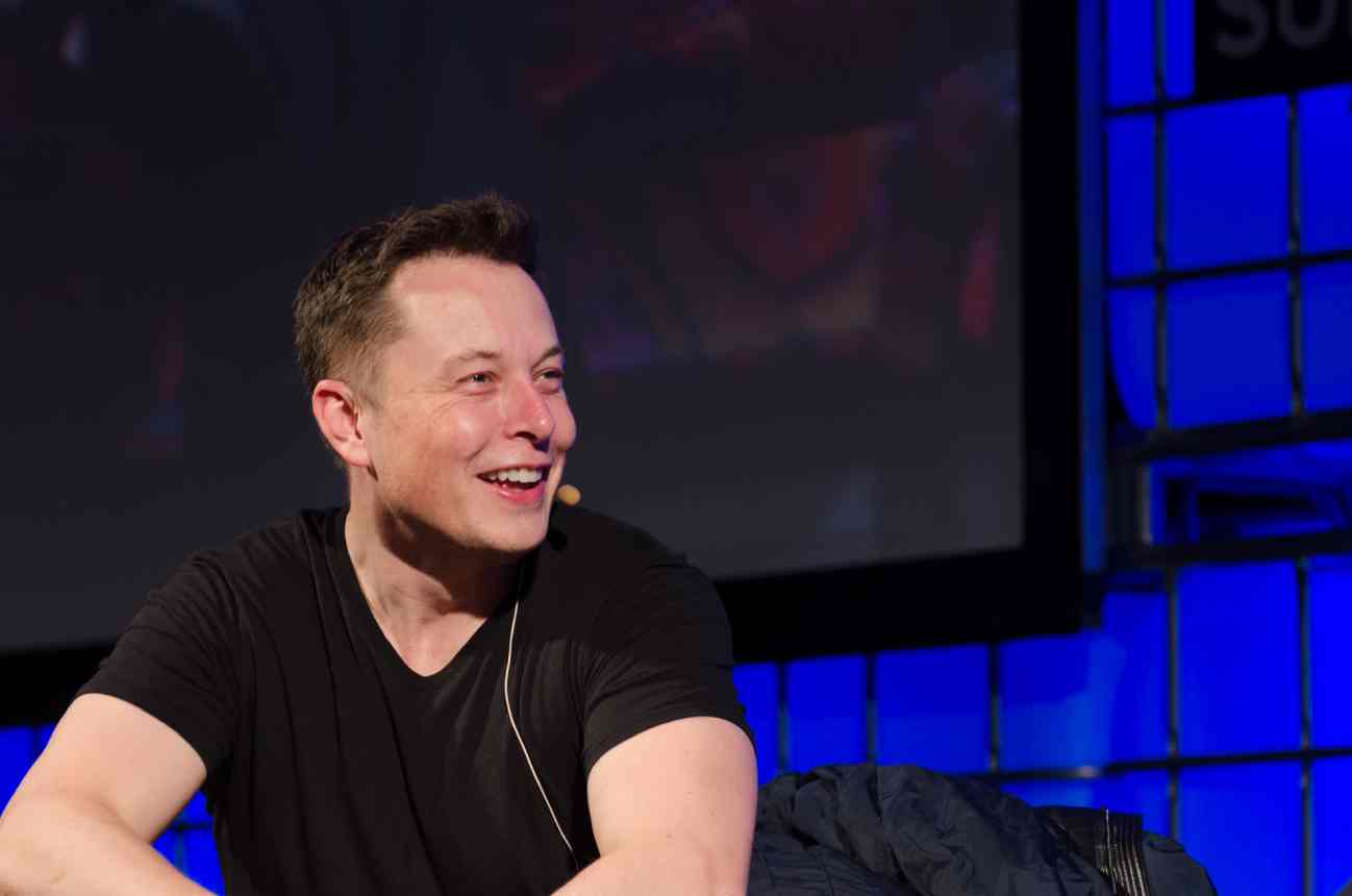 Elon Musk lors d'une conférence.