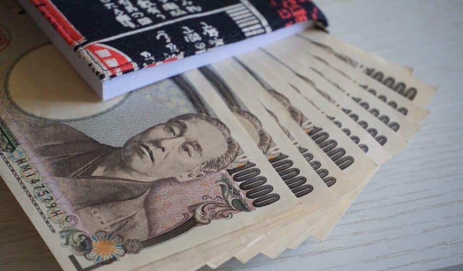 Une liasse de billets en yens, monnaie du Japon.
