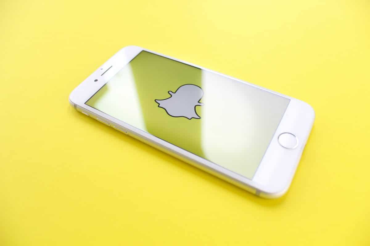 Le logo de Snapchat sur un smartphone.