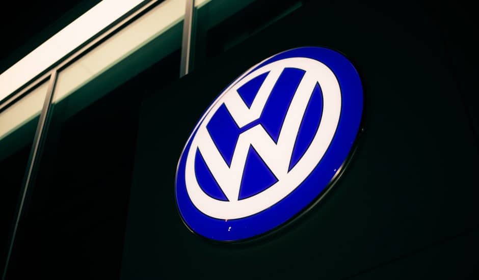 Le logo de VW.