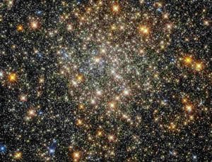 Un amas de galaxies capturé par Hubble.