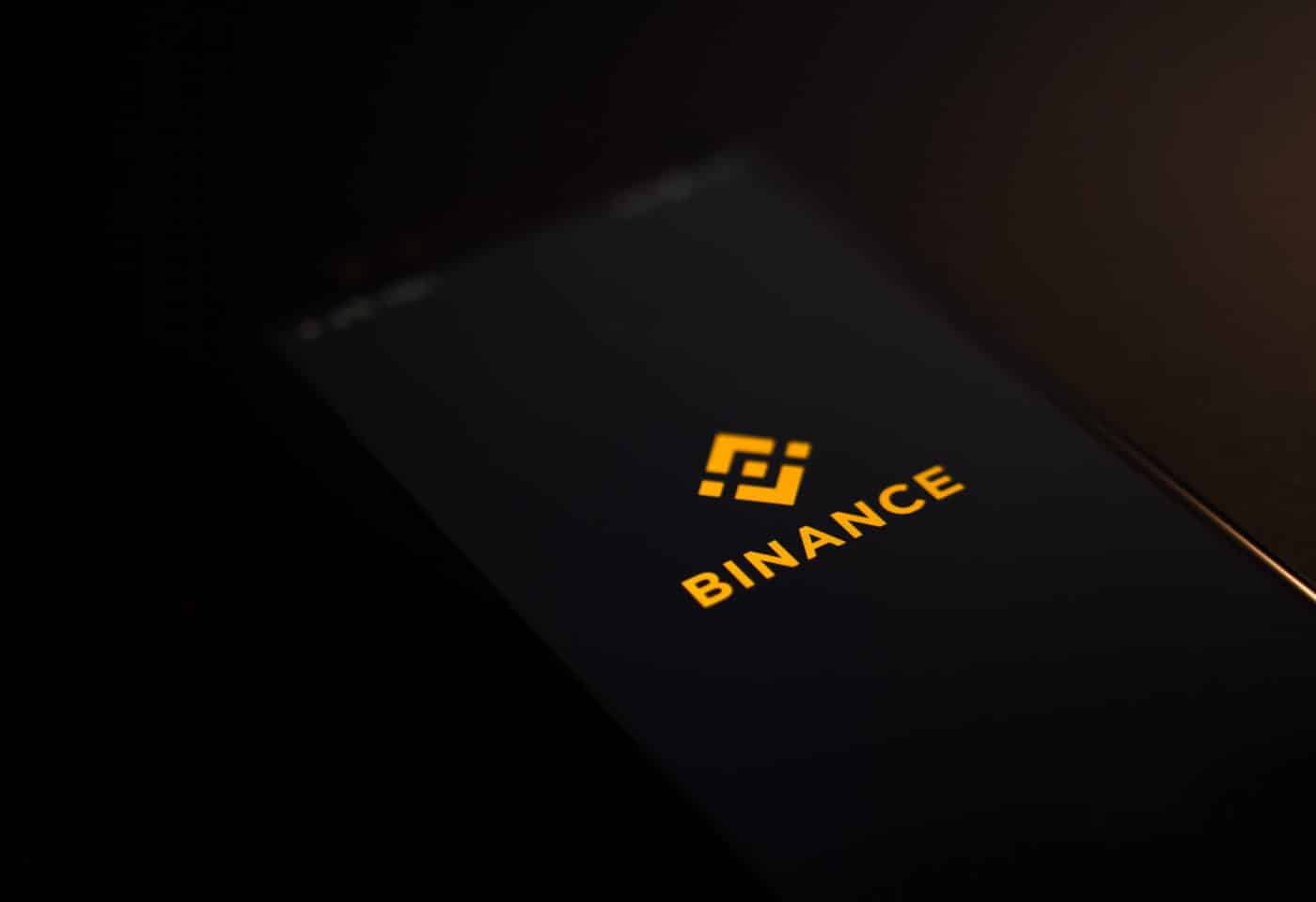 Logo de Binance sur un smartphone.