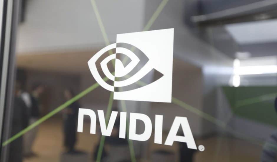 Logo de Nvidia sur une vitre