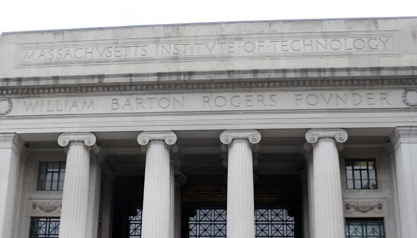 Le Massachusetts Institute of Technology, connu sous le nom de MIT.