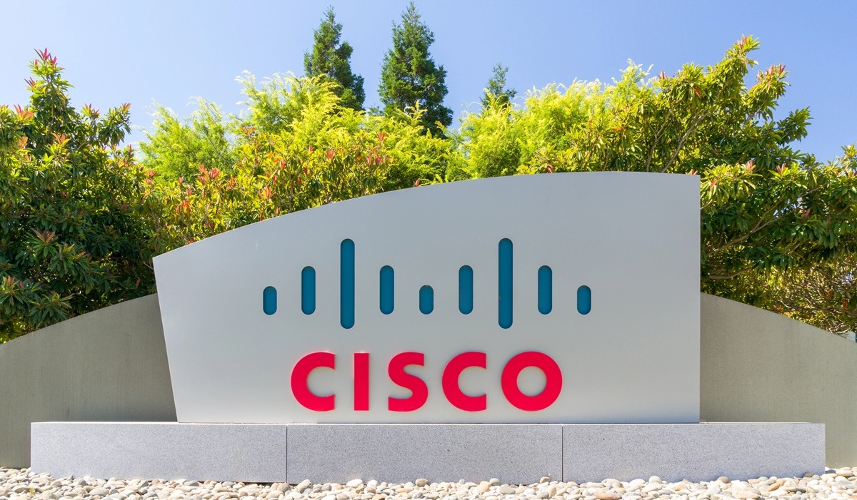 L'IA va supprimer des emplois à une vitesse inédite selon l'ancien PDG de Cisco
